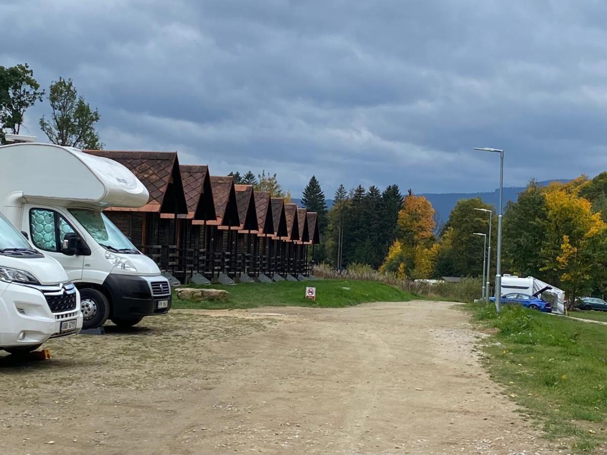 Camping Zelezna Ruda Luaran gambar
